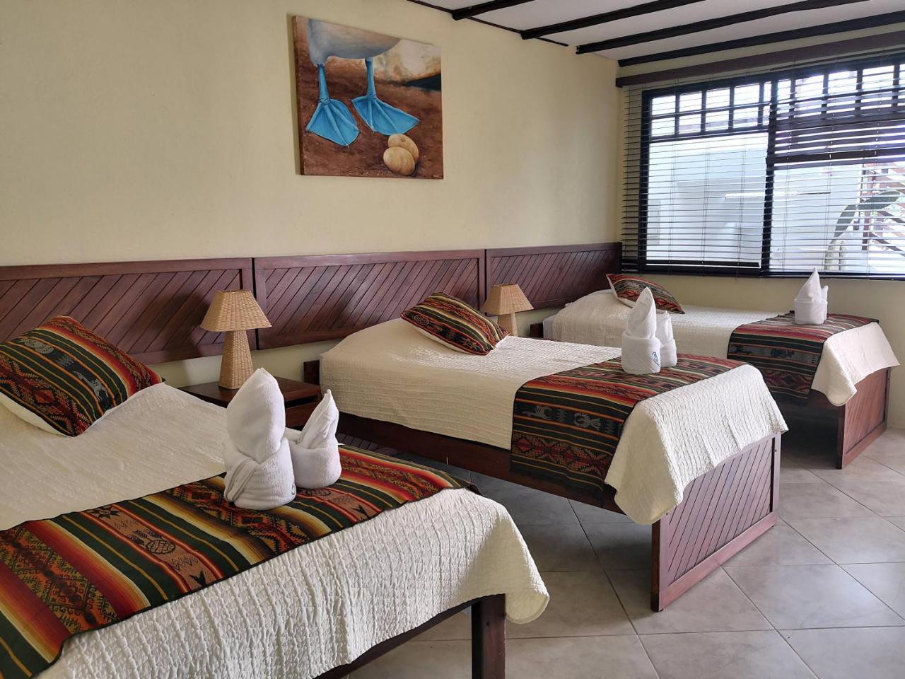 Arena Blanca Eco Hotel Puerto Baquerizo Moreno Exterior photo